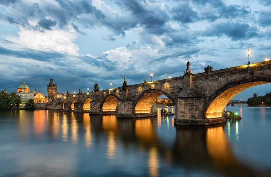 Prague Sightseeing Tour with Lunch - Loreta and the Baroque side of Prague