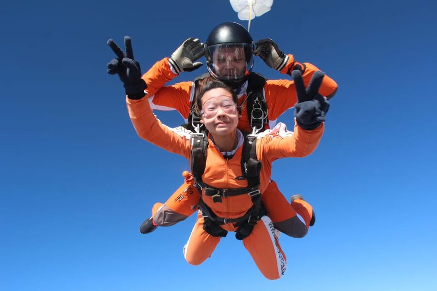 Prague: Tandem Skydiving 14,000ft over Prague with Transfers - Seven minutes under the parachute