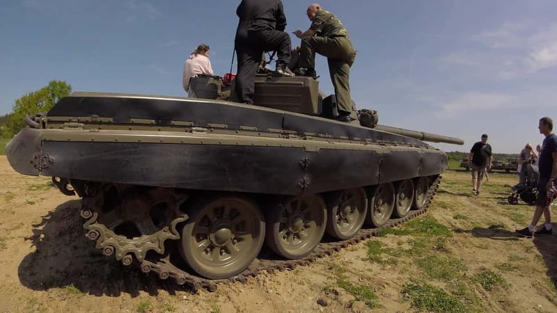 Prague: Tank Ride Experience - Three ways to build your tank ride