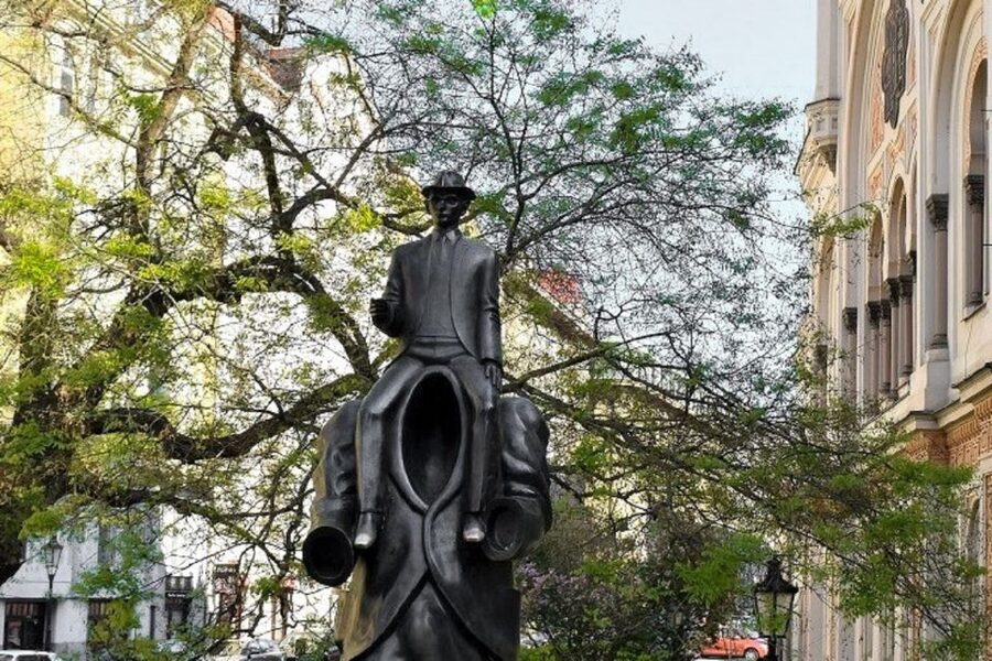 Prague Through the Eyes of Franz Kafka 2.5-Hour Tour - Which guide style may suit you best