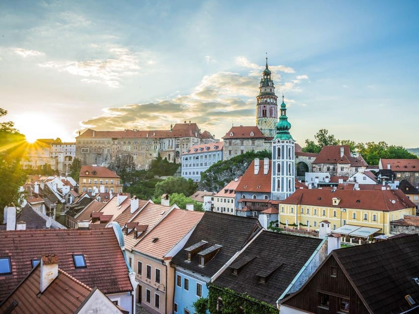 Prague: Transfer to Vienna via fabulous Cesky Krumlov - Lunch with time to taste the town