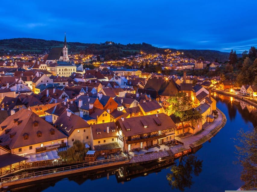 Prague: Transfer to Vienna via fabulous Cesky Krumlov - The second guided walk and free time