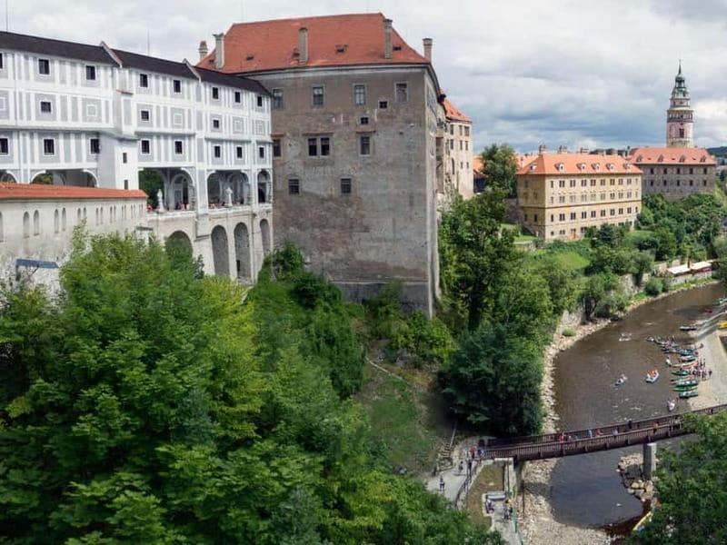 Prague: Transfer to Vienna via fabulous Cesky Krumlov - From Český Krumlov to your Vienna address