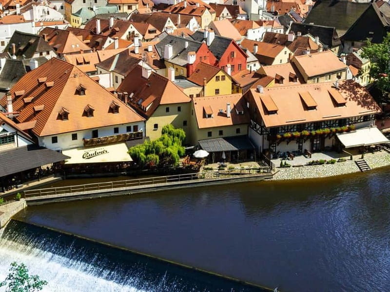 Prague: Transfer to Vienna via fabulous Cesky Krumlov - What $262 buys you