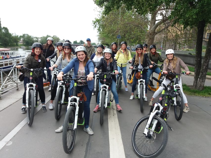 Prague Ultimate e-Scooter City Tour - What the three-hour format means
