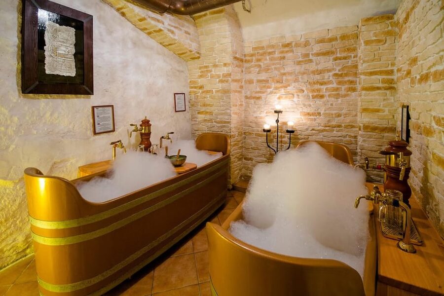 Prague: Ungelt Bernard Beer Spa with Beer & Optional Massage - What makes the souvenir worthwhile