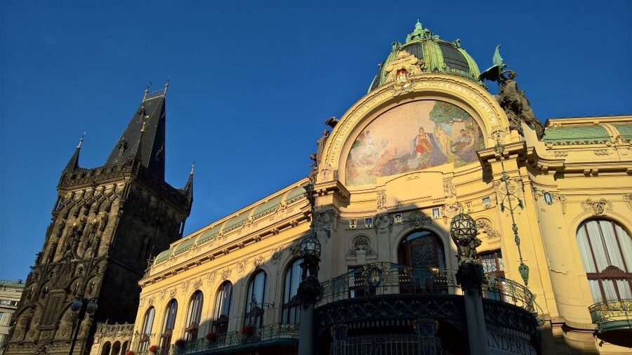 Prague: Vintage Car Ride and Walking Tour - Key points to know before booking