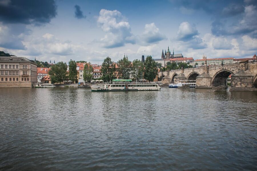 Prague: Vltava River Evening Dinner Cruise - A Night View of Prague From the Vltava