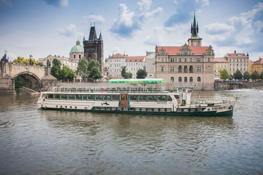 Prague: Vltava River Evening Dinner Cruise - Boarding at Pier 14