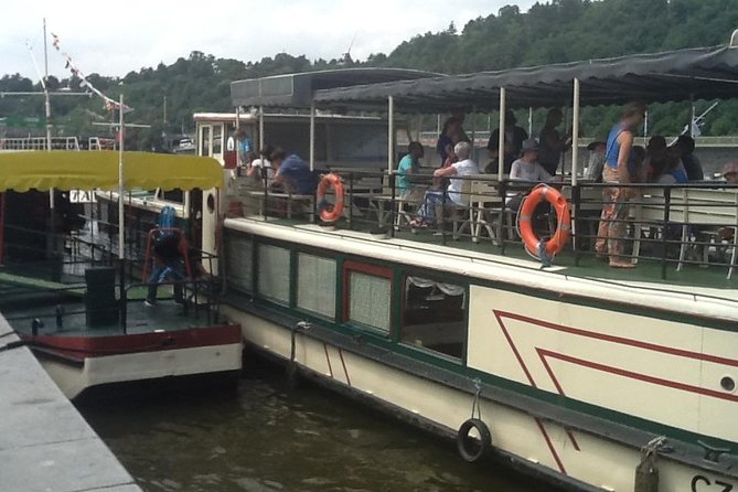 Prague Vltava River Lunch Cruise - Music, guiding, and the onboard mood
