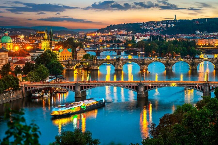 Prague: Vltava River Night Cruise with Buffet - Why the Vltava is best seen after sunset