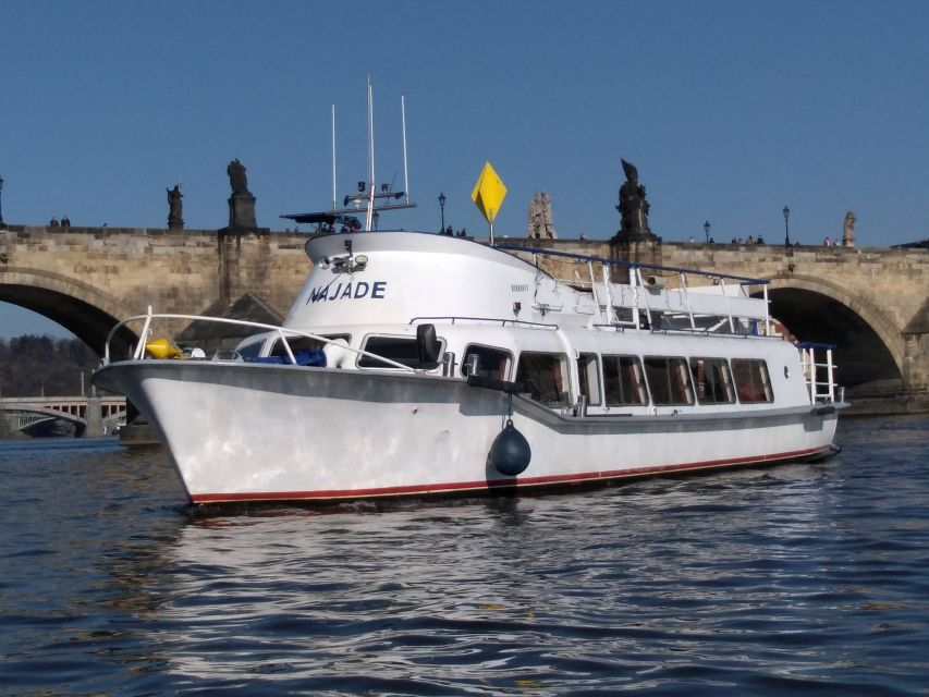 Prague: Vltava River Private Boat Party with Drinks - The National Theatre and Lesser Town riverbank