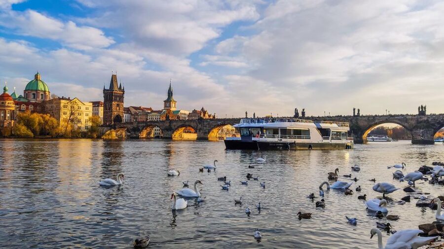 Prague: Vltava River Sightseeing Cruise - Key points to know before boarding