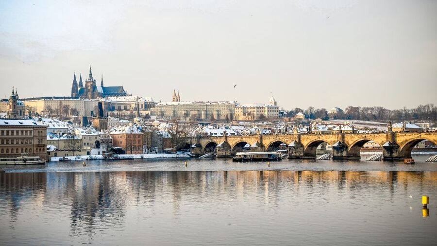 Prague: Vltava River Sightseeing Cruise - Open deck, glass roof, or covered seating