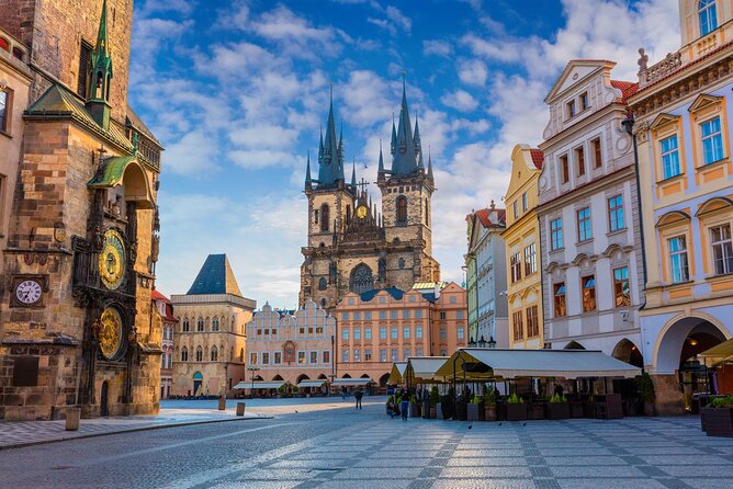 Prague Walking Tour 2,5h (Old Town, Jewish Quarter and Charles bridge) - Starting at Na Příkopě and heading toward Wenceslas Square