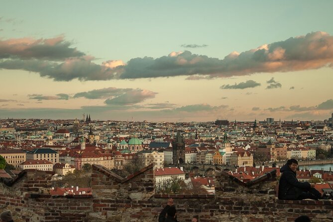 Prague Walking Tour in German: Old Town and Prague Castle - Who will enjoy this walking tour?