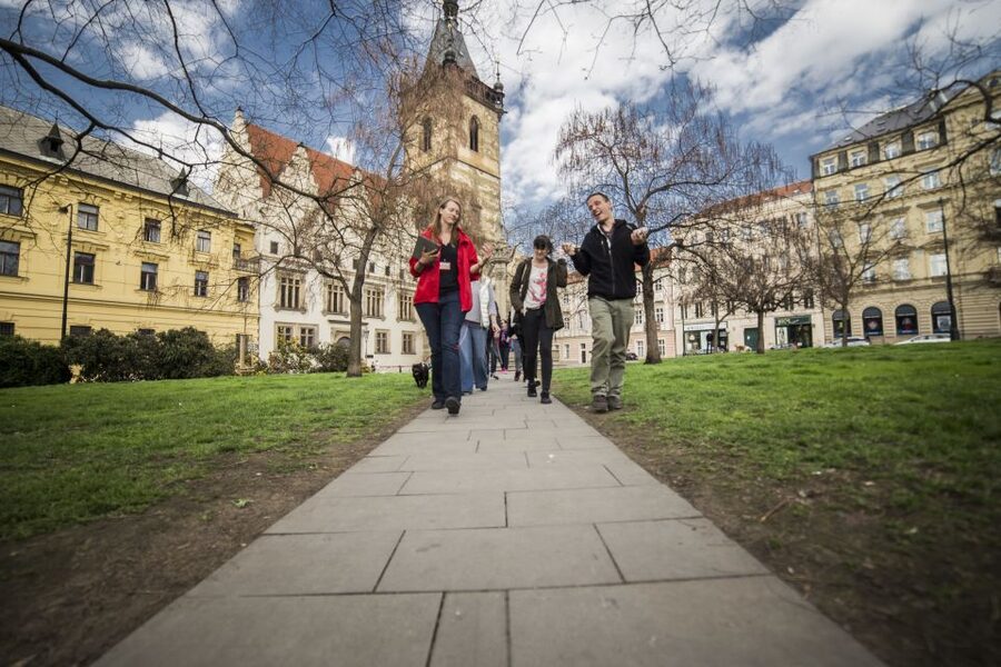 Prague: World War 2 and Operation Anthropoid Walking Tour - Wenceslas Square and the public face of Prague