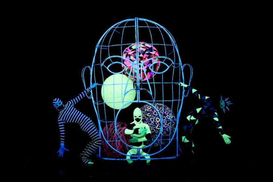 Prague: WOW Show Black Light Theater - Dance, acrobatics, and fluorescent stagecraft