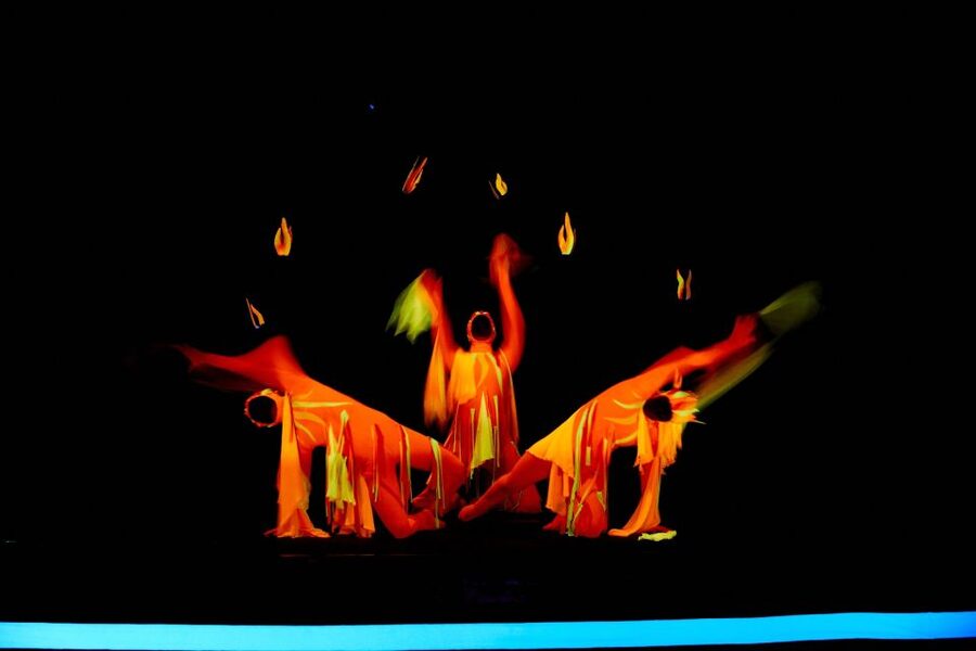 Prague: WOW Show Black Light Theater - The audience becomes part of the performance
