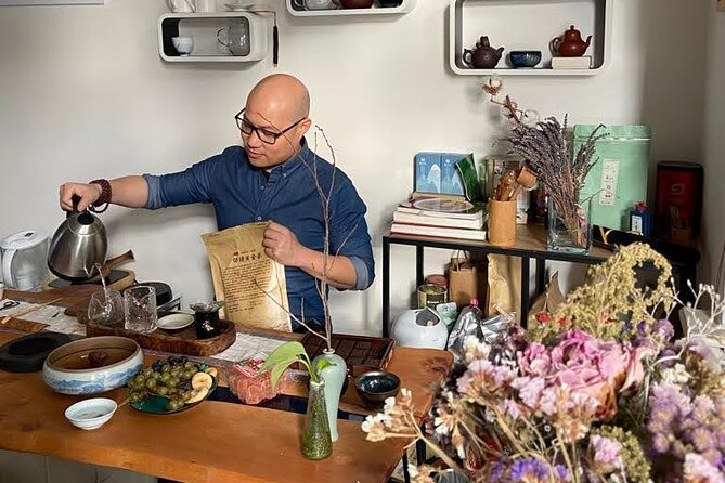 Private Authentic Tea Experience in Prague - Lu’s approach and the value of a private guide
