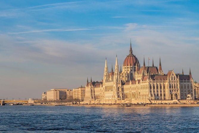 Private Car Transfer from Prague to Budapest with 2 Hour Stop - What happens from pickup to arrival