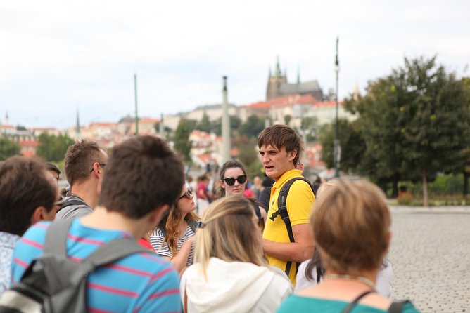 Private City Tour - Guides who add more than dates and names