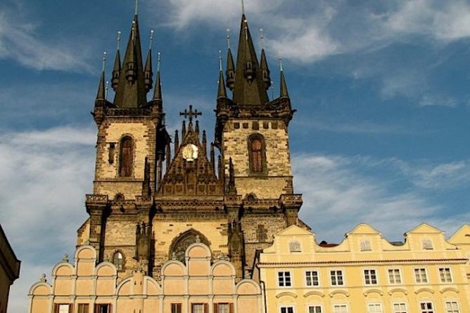 Private City Tour - Týn Church and the Old Town’s Gothic character