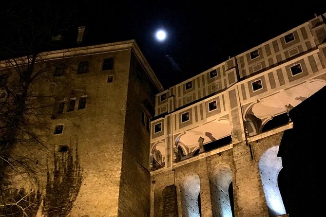 Private evening tour Cesky Krumlov Old Town and Castle area - Castle Garden: a calm opening above the town