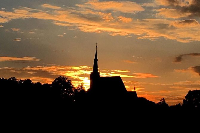 Private evening tour Cesky Krumlov Old Town and Castle area - St. Vitus Church: Gothic structure, Baroque furnishings