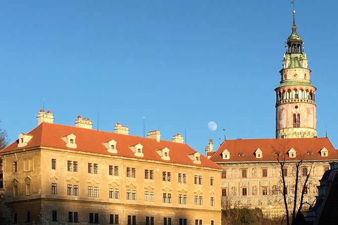 Private evening tour Cesky Krumlov Old Town and Castle area - The private format and the $102.35 price