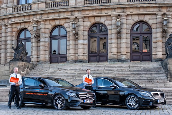 Private Luxury Transfer to Cesky Krumlov from Prague - What the vehicle and onboard extras mean