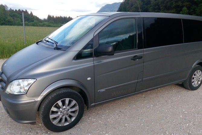 Private one way transfer from Cesky Krumlov to Vienna - What the vehicle means for your luggage