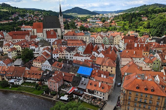 Private one way transfer from Cesky Krumlov to Vienna - Pickup at your Cesky Krumlov address