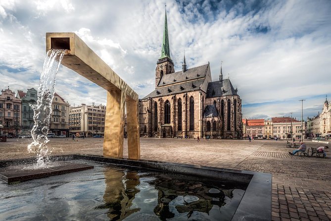 Private Pilsner brewery and Pilsen tour from Prague All-Inclusive - The drive from Prague and the value of a private guide