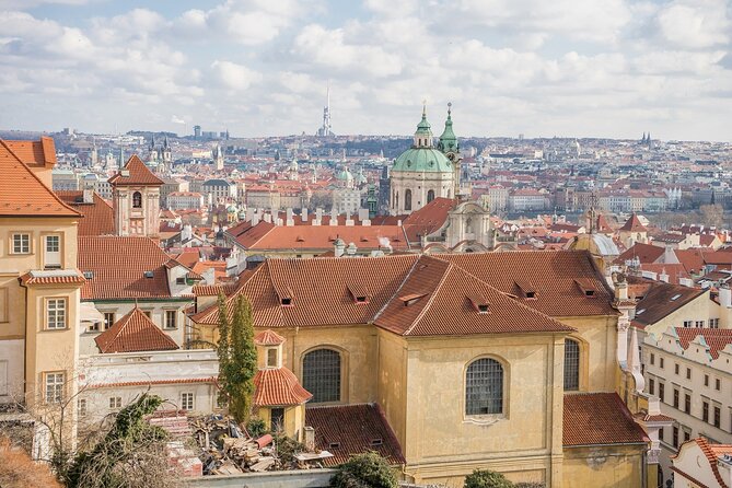 Private Prague City Highlights Tour with a Stop at a Czech Cafe - Lesser Town, Baroque churches, and narrow lanes