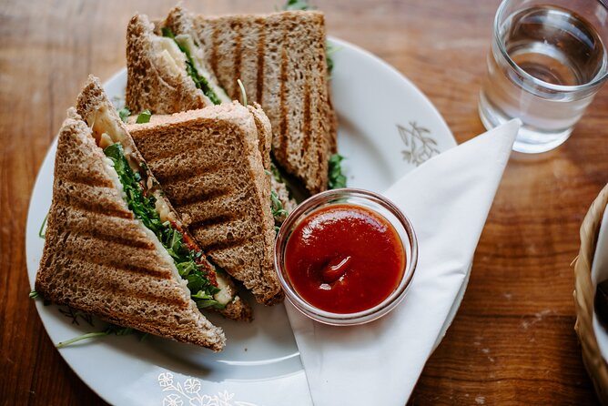 PRIVATE Prague Food Tour: Modern Cuisine in Local Neighbourhoods - What you actually eat and drink