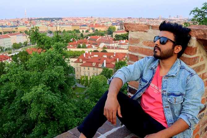 Private Prague Photoshoot for Individuals, Couples and Families - Plan around weather, walking, and meeting details