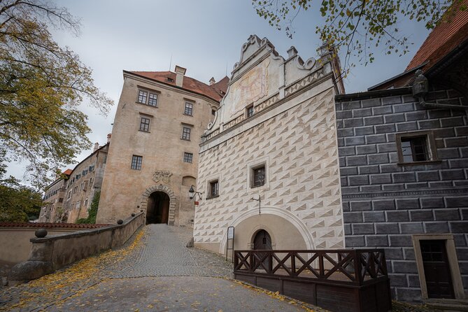 Private Romantic Whispers of Český Krumlov - Starting at St. Vitus Church