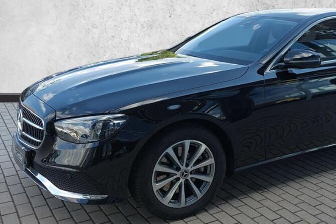 Private Transfer from Prague Airport to Prague City Hotels 1 - 3 pax - What is included, and what is not
