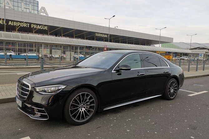 Private Transfer from Prague Airport to Prague City Hotels 1 - 3 pax - Booking timing and cancellation
