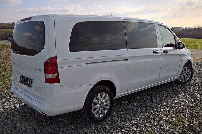 Private Transfer from Prague Airport to Prague City Hotels 1 - 7 pax - Space for seven people and a serious luggage question