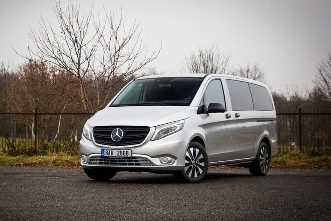 Private Transfer from Prague Airport to Prague City Hotels 1 - 7 pax - Who will get the most from this transfer