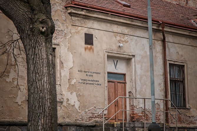 Psychiatric Hospital & Abandoned Cemetery - Bohnické Valley and the Vltava view