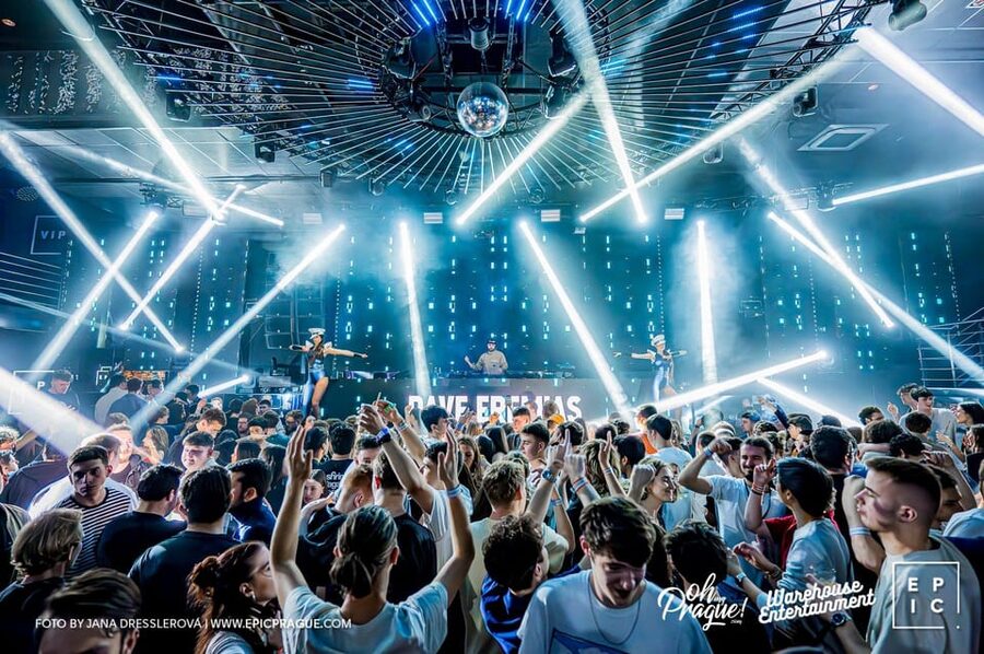 Pub Crawl with Shots and Night Club I Prague - Booking details worth knowing before you go