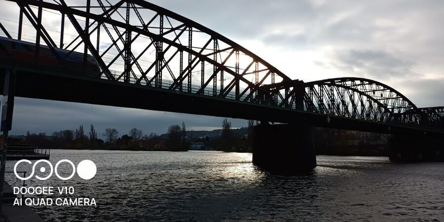 Real life in Prague - Easy Walk from Vysehrad to Vyton - Tea, cake, and the human side of Prague