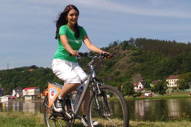 River & Park Bike Tour to Troja Chateau (Private small groups) - Troja Chateau and its garden stop