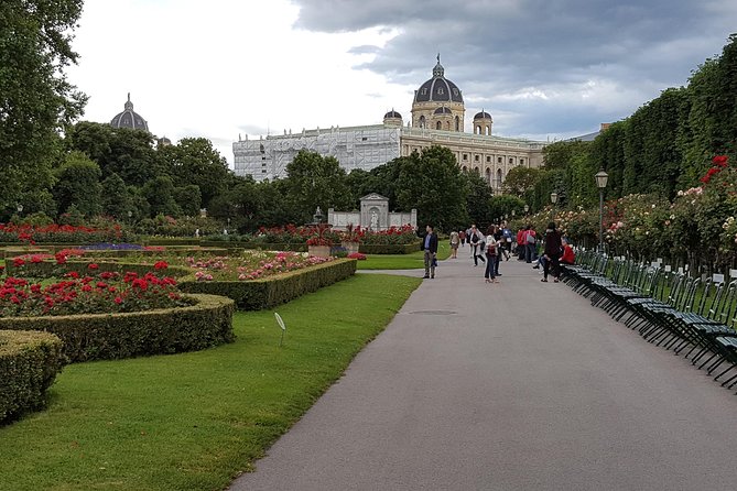 Scenic Private Transfer from Prague to Vienna or Vienna to Prague - Private travel compared with a train