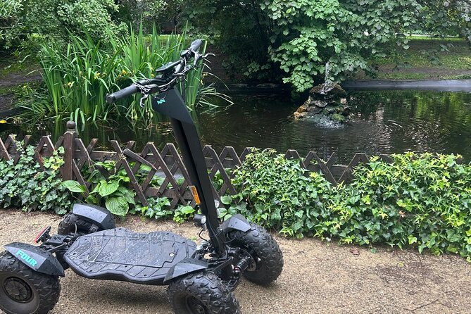 Scooter tours to Prague Castle and views. - Prague Castle without the interior visit