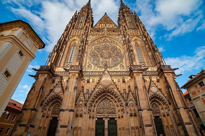 Self-Guided Audio Tour - Prague Castle District - St. Vitus Cathedral and the Gothic heart of Prague Castle