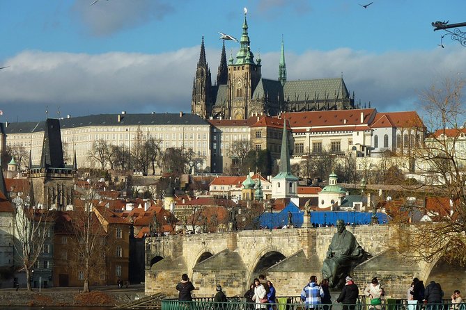 Shared Arrival Transfer: Prague Airport to Hotels - Is $27.64 a fair price?